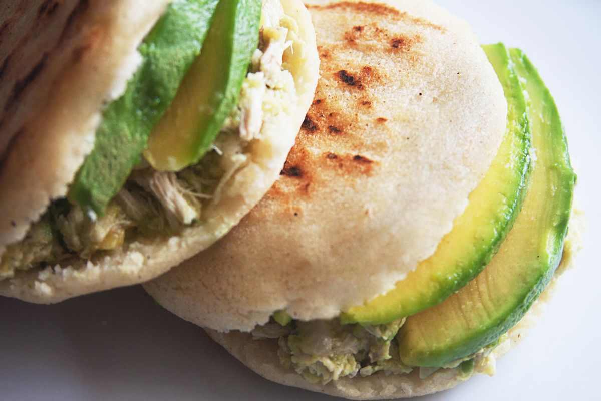 Arepas venezuelane versione vegetariana